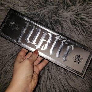 Kat Von D MetalMatte